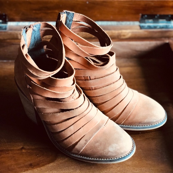 Free People size 38 - Picture 2 of 4